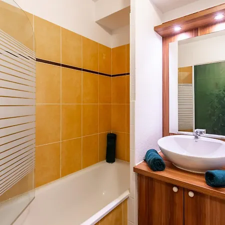 Apartament La Bulle D'ax - Domaine De La Vallee Dax
